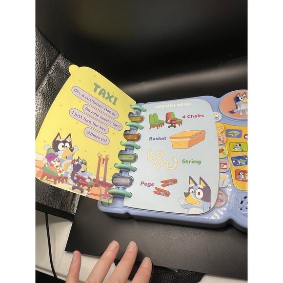 VTech 80-541200 Bluey Bluey's Book of Games Plays Music, Lights Flash & Talks - Picture 3 of 9